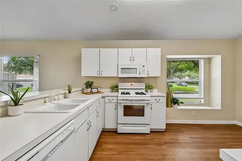 2858 Aloma Oaks Drive Oviedo FL 32765