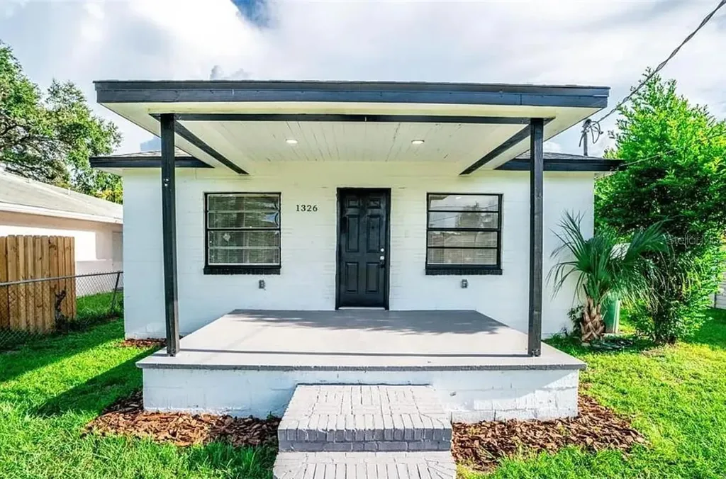 1326 W Nassau Street Tampa FL 33607