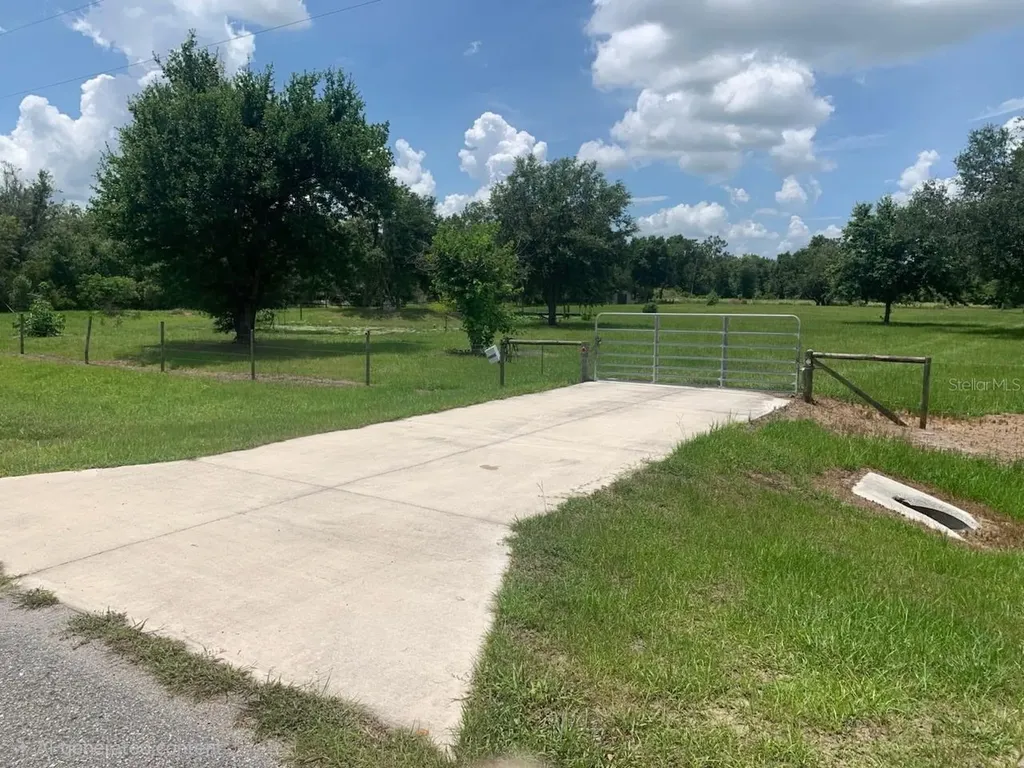 40906 11th Avenue E Myakka City FL 34251