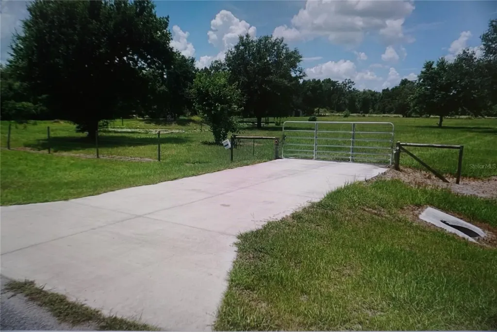 40906 11th Avenue E Myakka City FL 34251