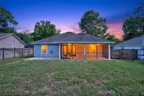 116 W 5th Street Chuluota FL 32766