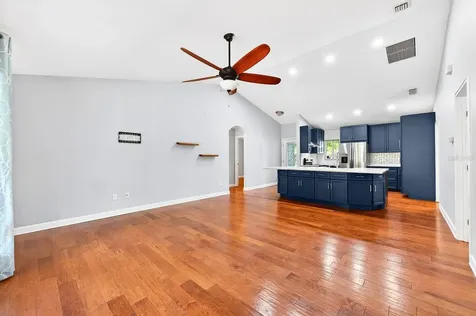 116 W 5th Street Chuluota FL 32766