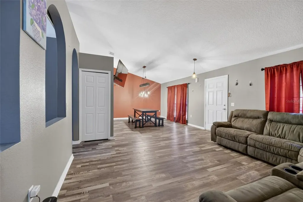 20390 SW 57th Street Dunnellon FL 34431