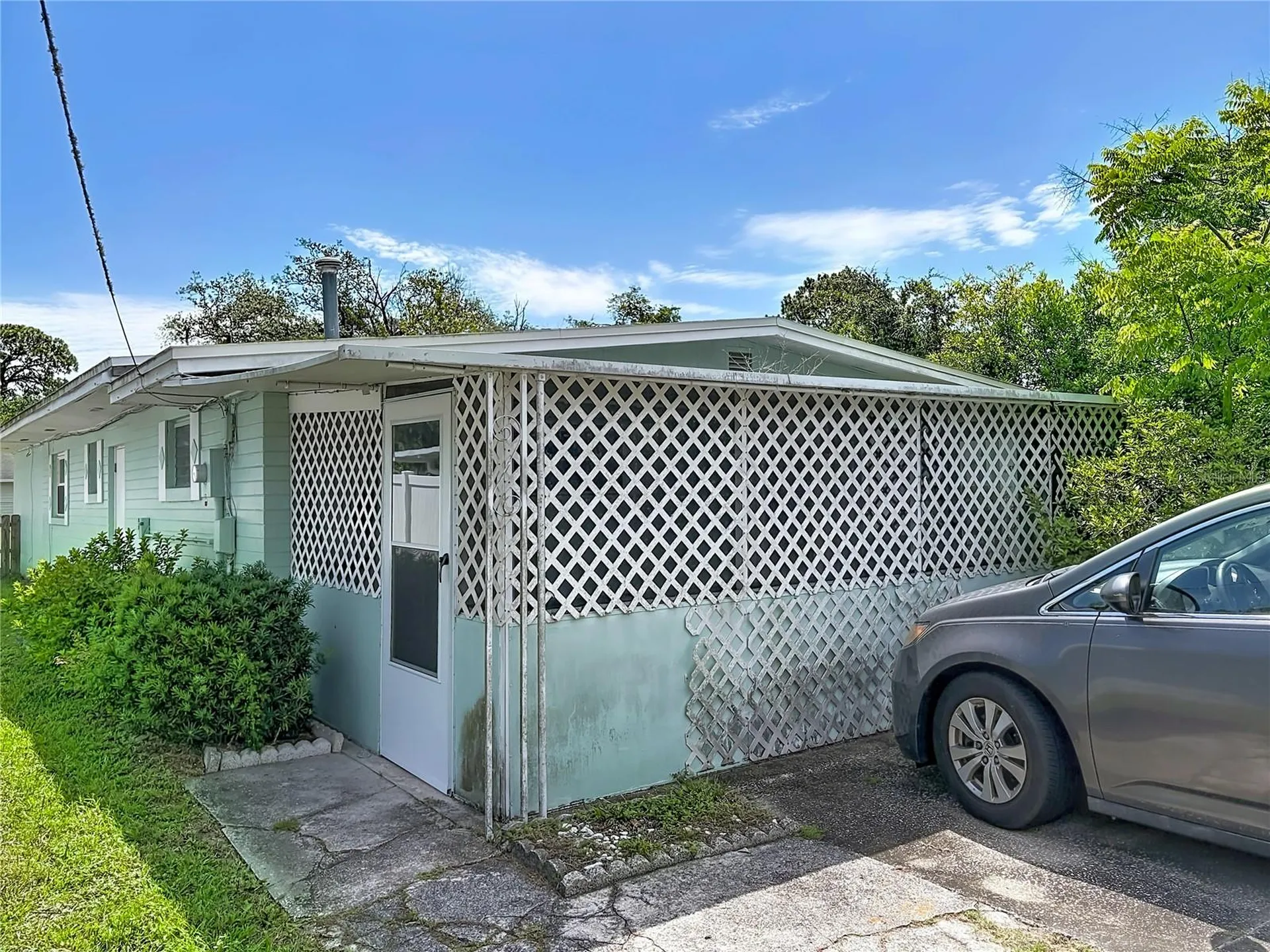 2551 Auburn Avenue New Smyrna Beach FL 32168