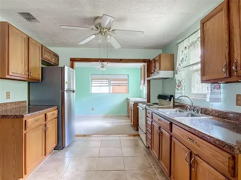 2551 Auburn Avenue New Smyrna Beach FL 32168
