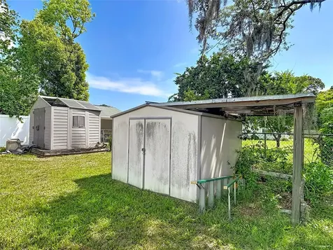 2551 Auburn Avenue New Smyrna Beach FL 32168