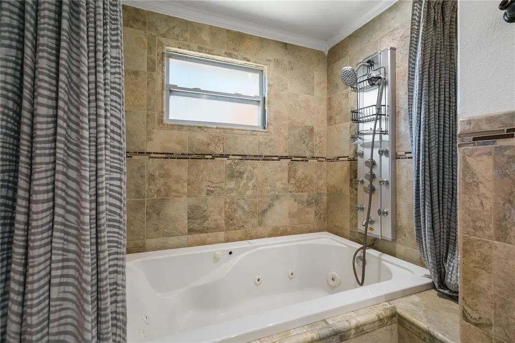 1833 N Keene Road Clearwater FL 33755