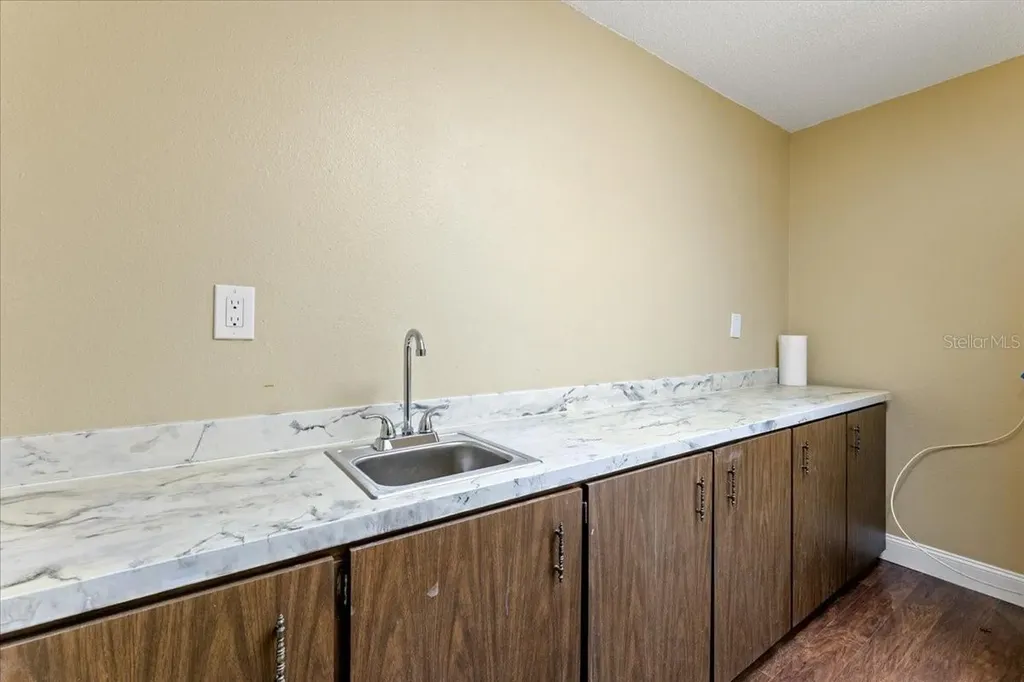 9009 Park Boulevard Seminole FL 33777