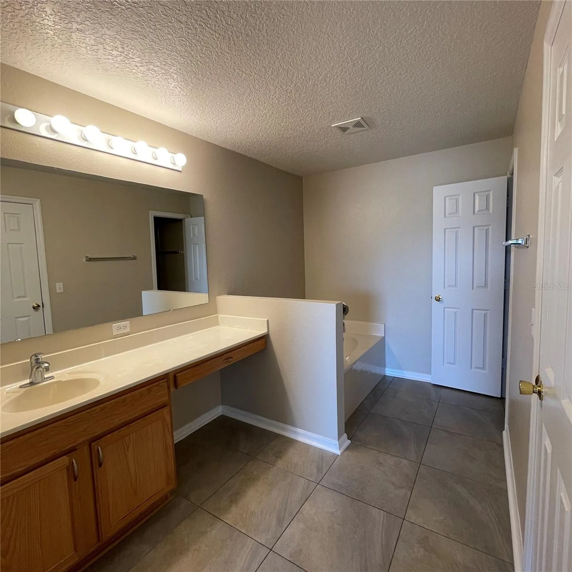 2317 Walnut Canyon Drive Kissimmee FL 34758