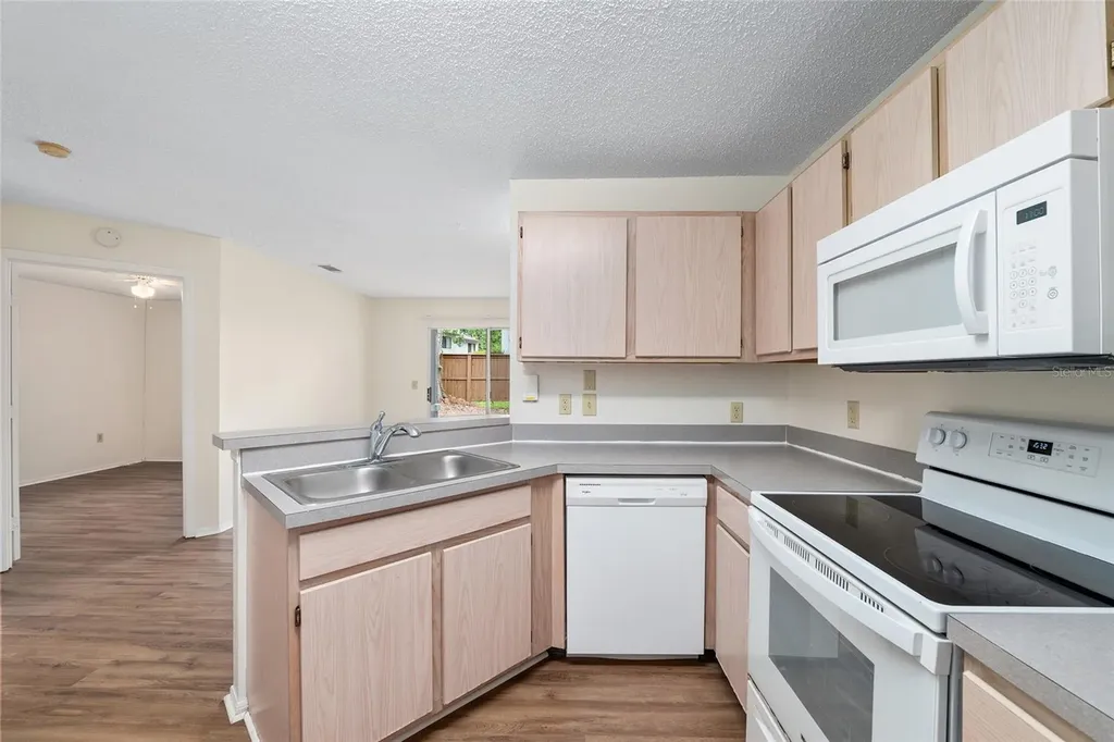 3705 SW 27th Street Gainesville FL 32608