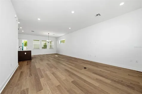 9877 Peebles Street Orlando FL 32827