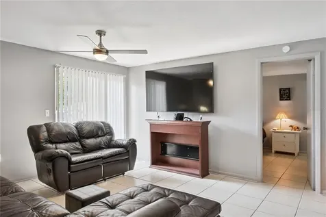 5226 Via Hacienda Circle Orlando FL 32839