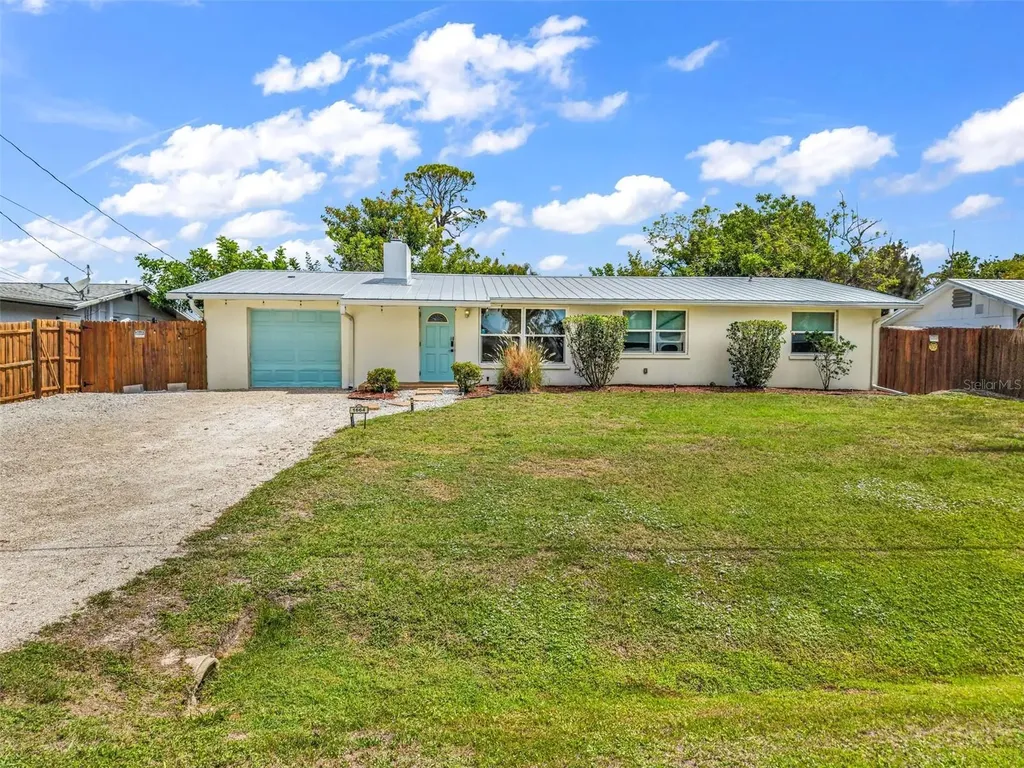 1664 Lakeview Place Englewood FL 34223