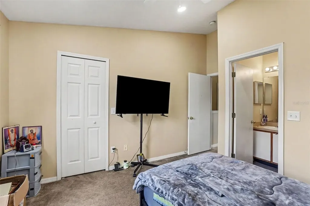 6236 Osprey Lake Circle Riverview FL 33578