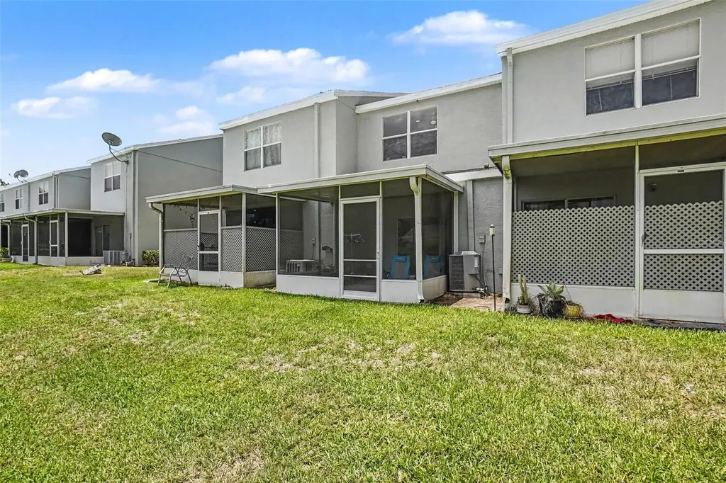 6236 Osprey Lake Circle Riverview FL 33578