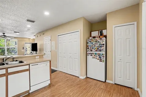 6236 Osprey Lake Circle Riverview FL 33578