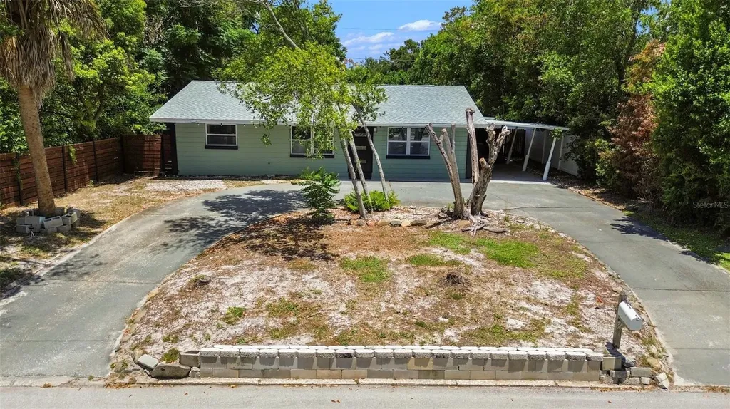 6251 12th Ave S Gulfport FL 33707