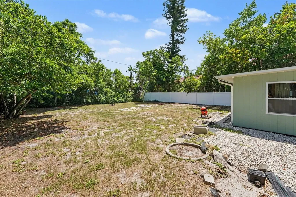 6251 12th Ave S Gulfport FL 33707