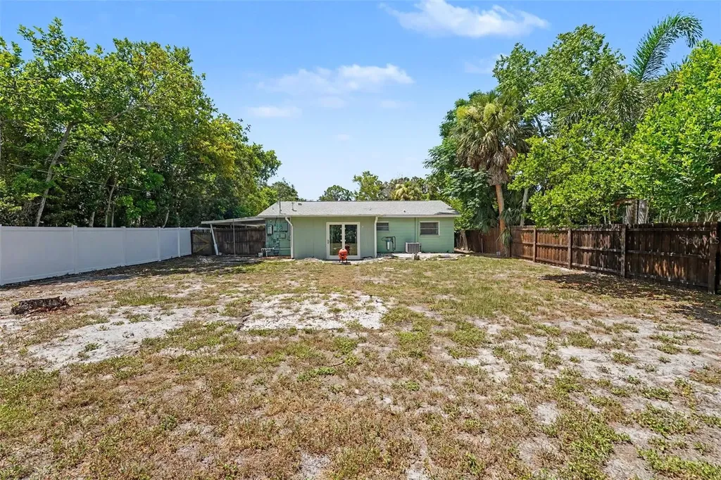 6251 12th Ave S Gulfport FL 33707