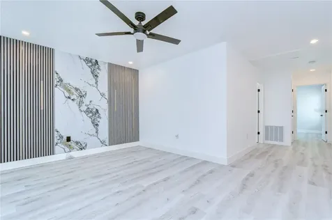 214 8th Avenue Drive W Bradenton FL 34205