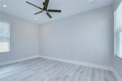 214 8th Avenue Drive W Bradenton FL 34205
