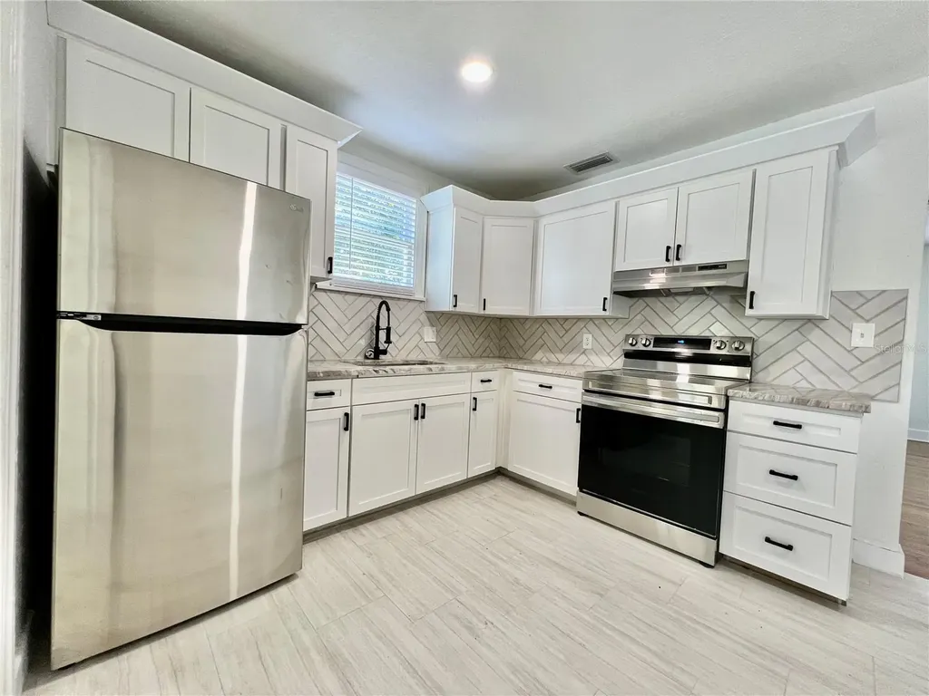 3501 Dartmouth Avenue N St Petersburg FL 33713