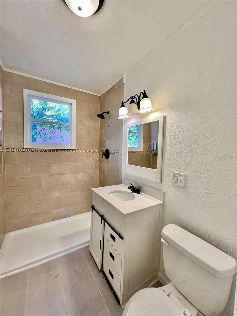 3501 Dartmouth Avenue N St Petersburg FL 33713