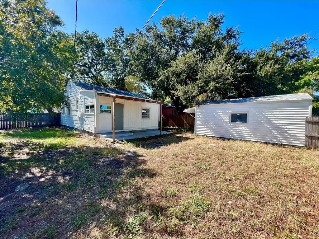 3501 Dartmouth Avenue N St Petersburg FL 33713