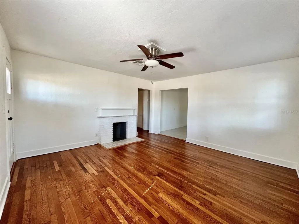 3501 Dartmouth Avenue N St Petersburg FL 33713