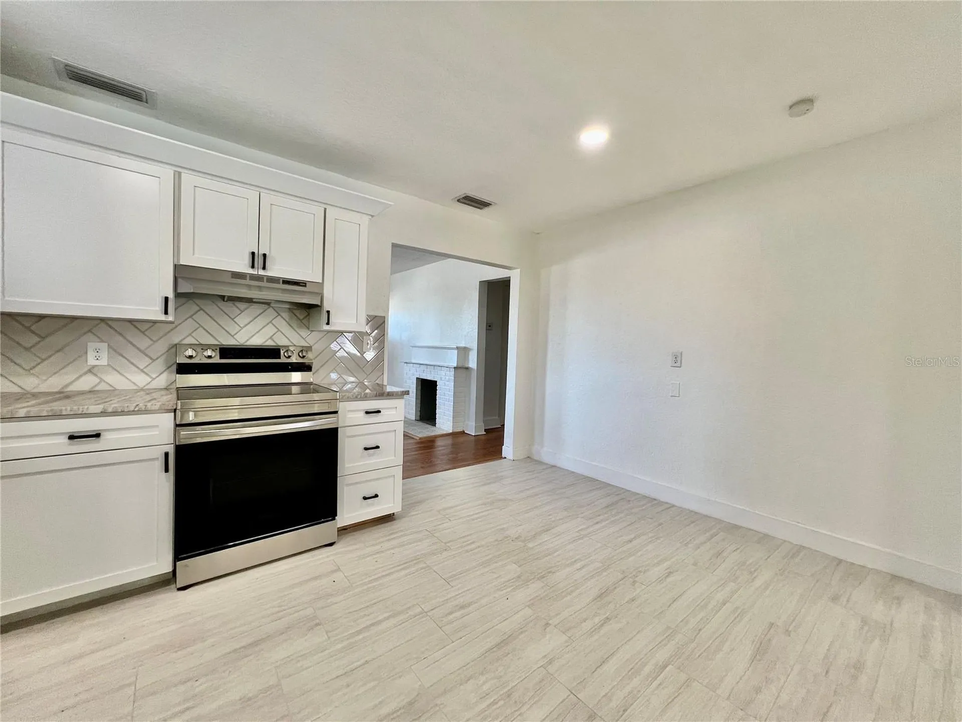 3501 Dartmouth Avenue N St Petersburg FL 33713