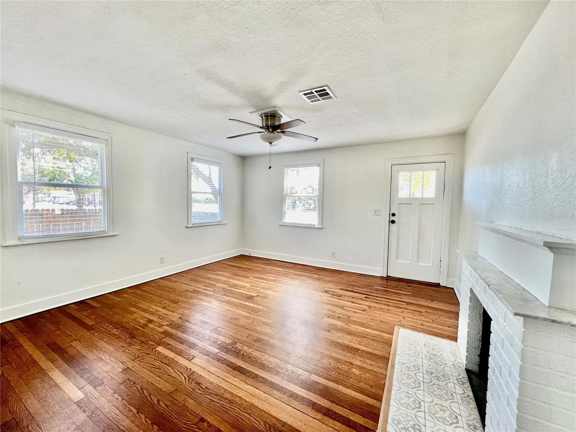 3501 Dartmouth Avenue N St Petersburg FL 33713