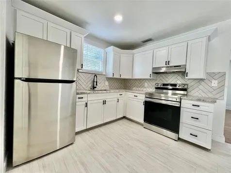 3501 Dartmouth Avenue N St Petersburg FL 33713