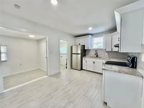 3501 Dartmouth Avenue N St Petersburg FL 33713