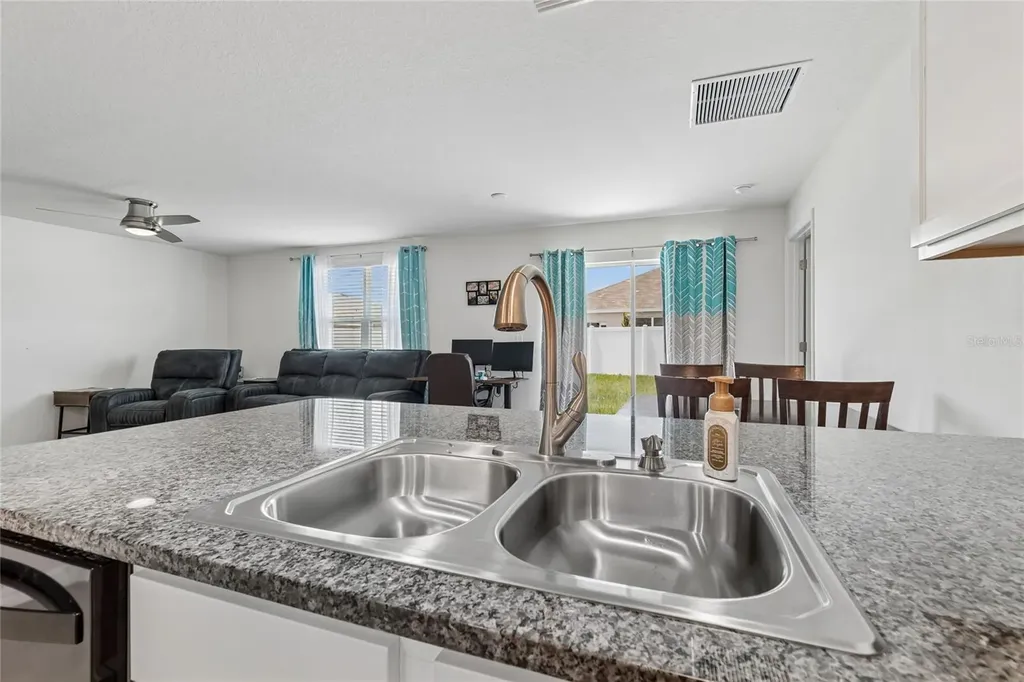 10208 Golden Light Court Riverview FL 33578