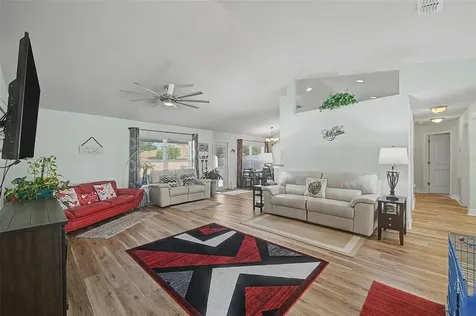 1621 Doves View Circle Auburndale FL 33823