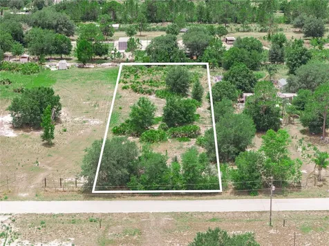 Oakridge Drive Frostproof FL 33843