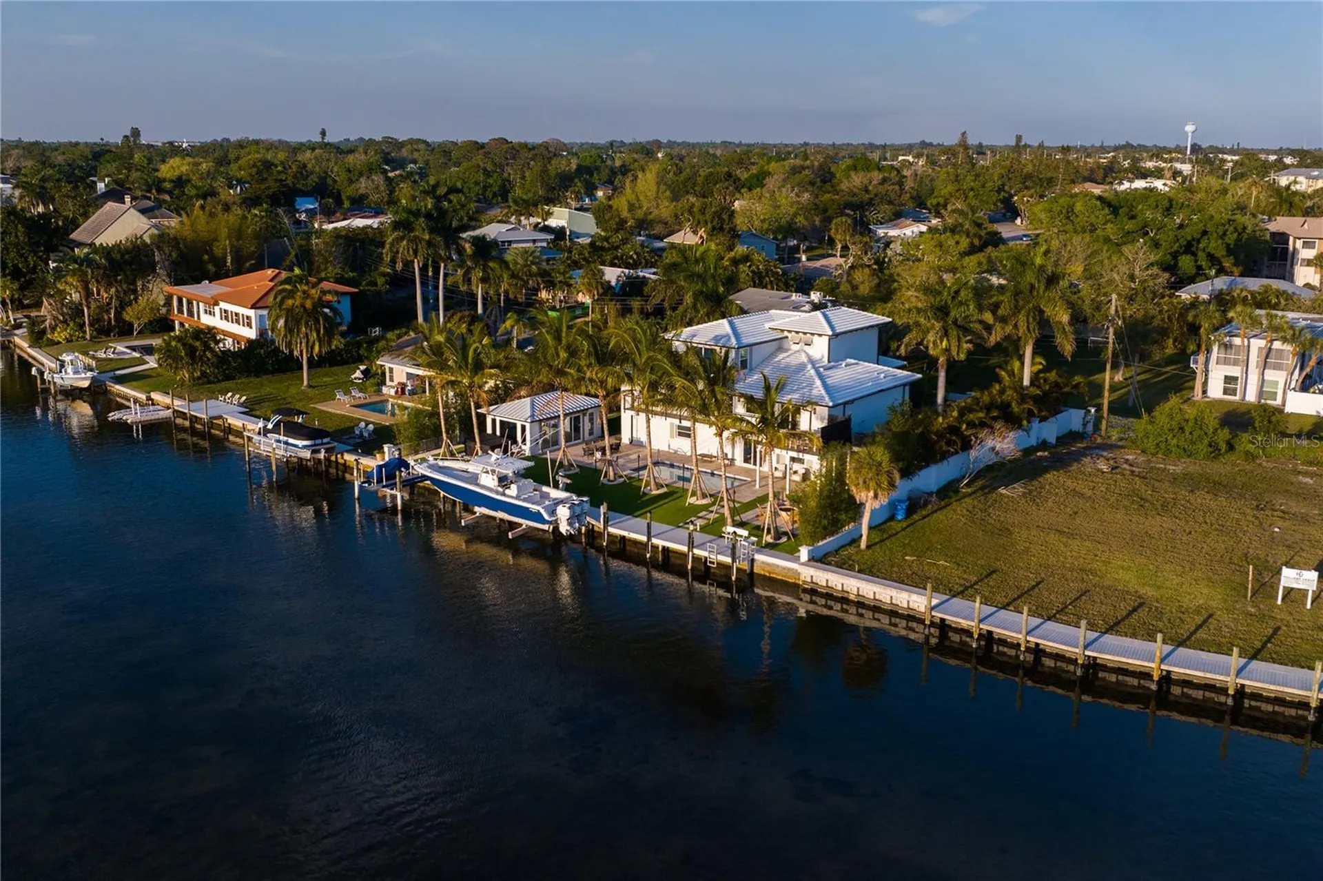 6448 Hollywood Boulevard Sarasota FL 34231