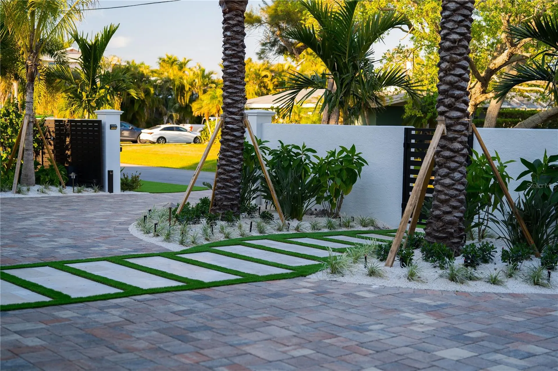 6448 Hollywood Boulevard Sarasota FL 34231