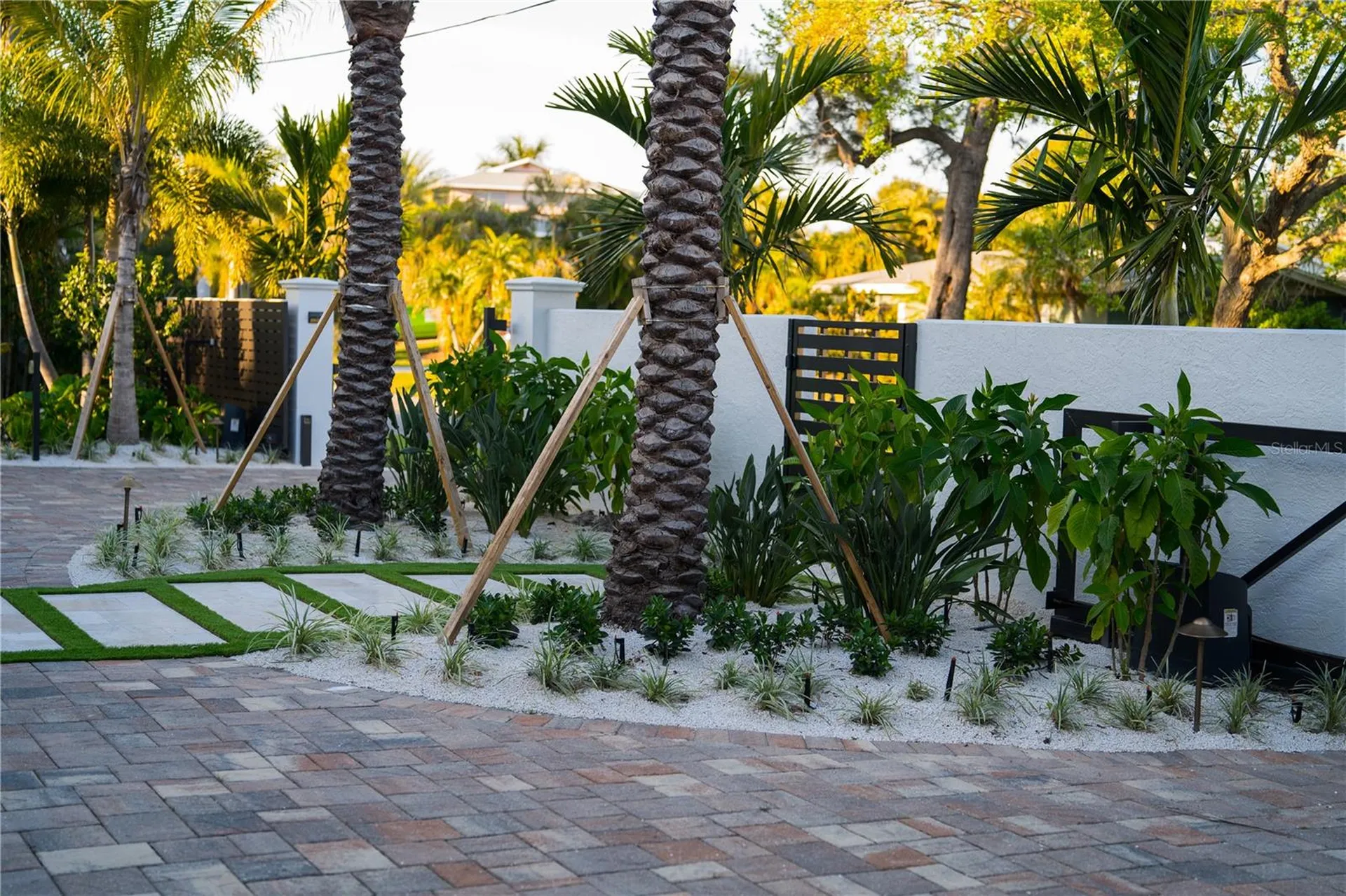 6448 Hollywood Boulevard Sarasota FL 34231