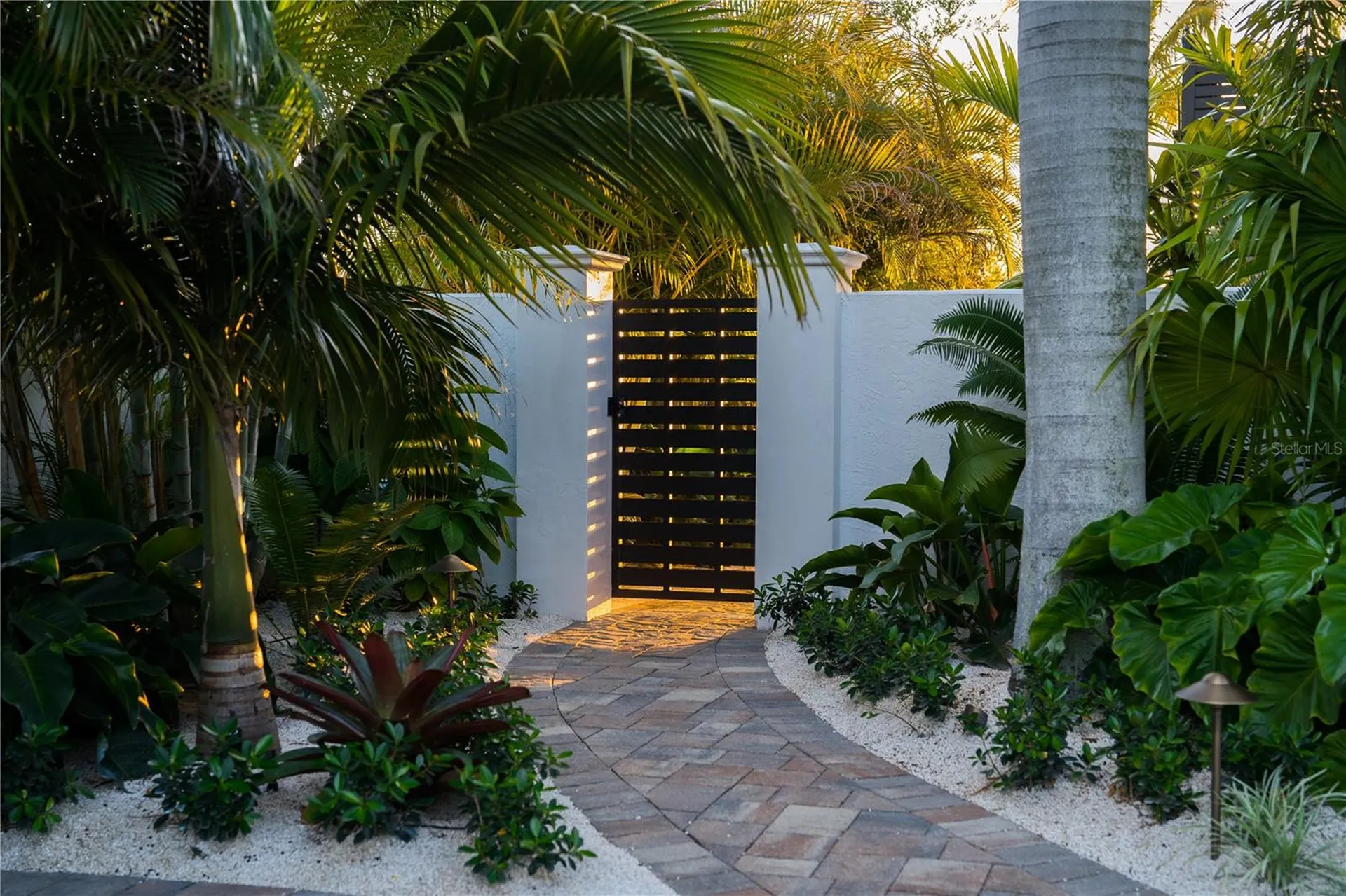6448 Hollywood Boulevard Sarasota FL 34231