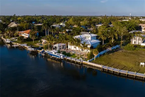 6448 Hollywood Boulevard Sarasota FL 34231