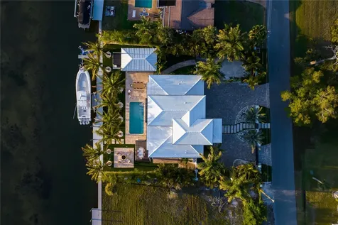 6448 Hollywood Boulevard Sarasota FL 34231
