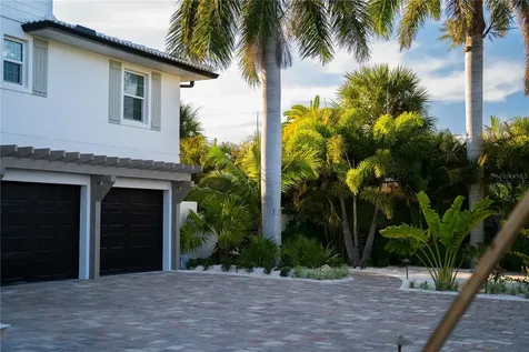 6448 Hollywood Boulevard Sarasota FL 34231