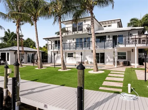 6448 Hollywood Boulevard Sarasota FL 34231