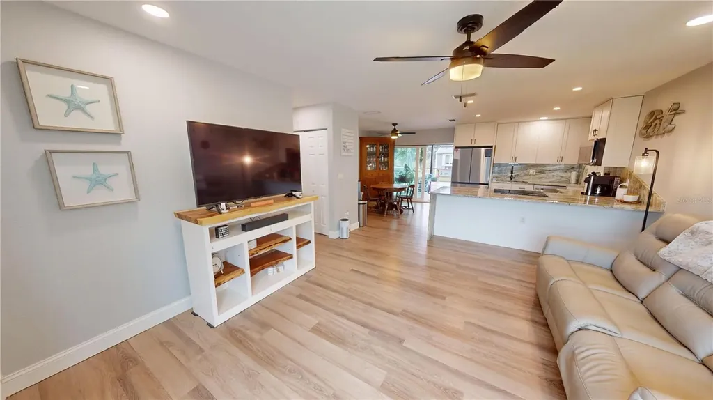531 Lakemont Avenue NW Port Charlotte FL 33952