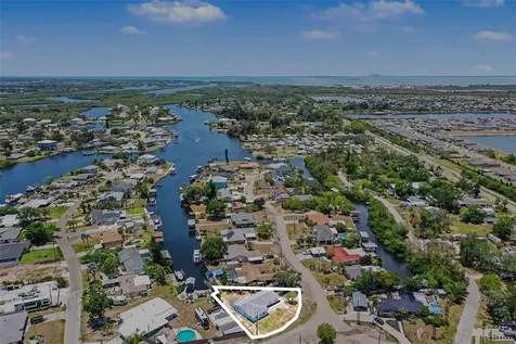 802 White Heron Boulevard Ruskin FL 33570