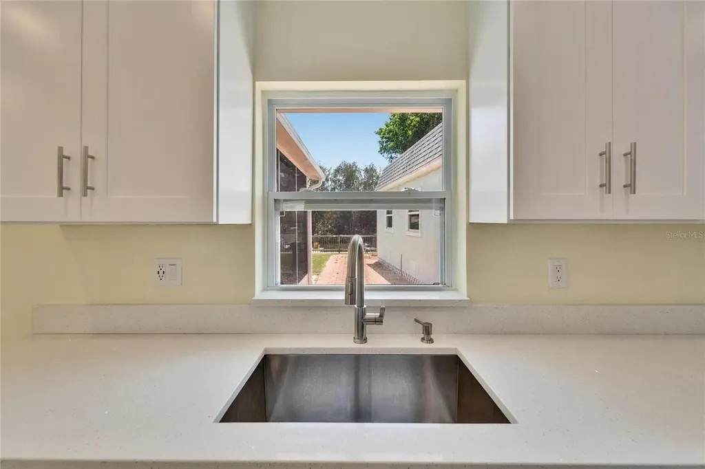 8702 Driftwood Drive Tampa FL 33615