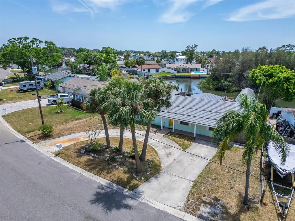 8702 Driftwood Drive Tampa FL 33615