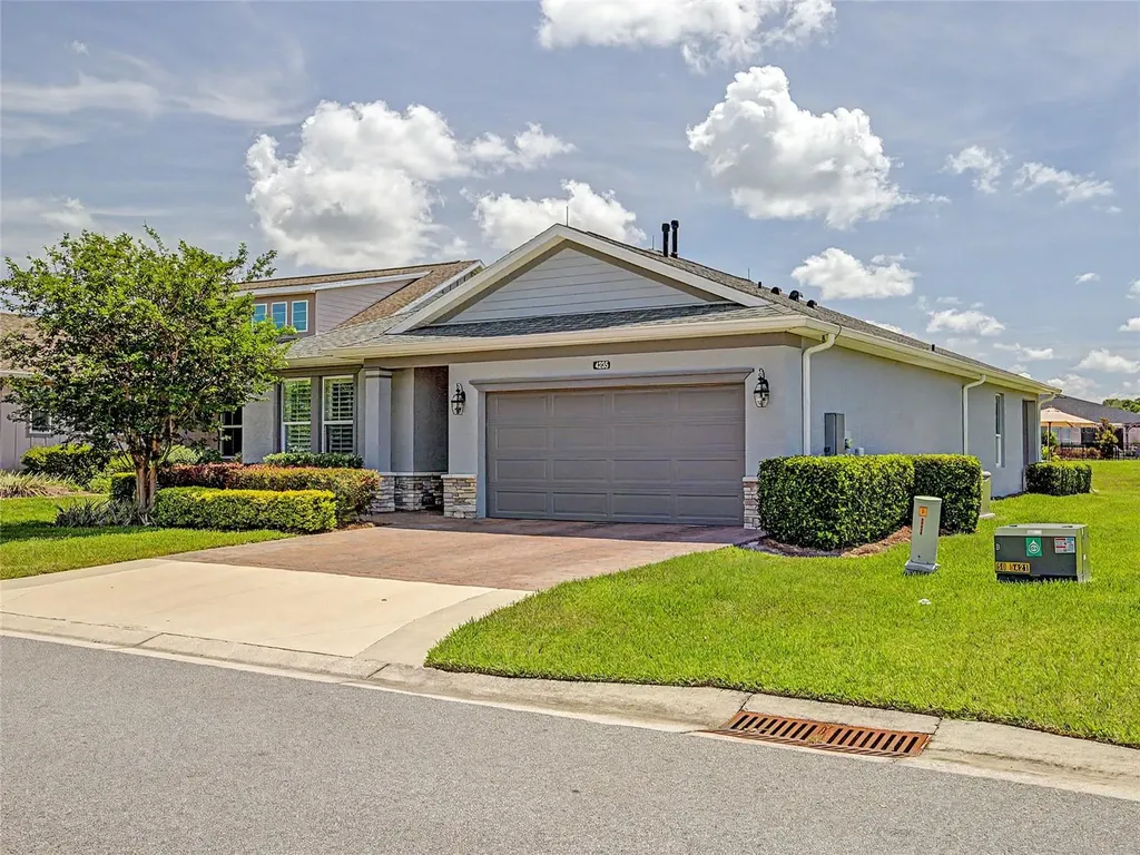 4235 NW 55th Court Ocala FL 34482