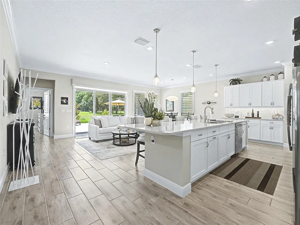 4235 NW 55th Court Ocala FL 34482
